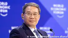 16.01.2024+++ Li Qiang, Premierminister Volksrepublik China, nimmt an der Eröffnungsveranstaltung teil. Die Jahrestagung des Weltwirtschaftsforums gilt als einer der wichtigsten Treffpunkte für Spitzenpolitiker, Top-Manager und Wissenschaftler. Bei Debatten und vertraulichen Begegnungen geht es um Lösungsansätze für globale Herausforderungen. 