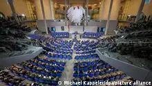 22/01/2024**Friedrich Merz, CDU Bundesvorsitzender und Fraktionsvorsitzender der CDU/CSU, spricht beim Trauerstaatsakt für den gestorbenen früheren Bundestagspräsidenten Wolfgang Schäuble im Plenarsaal im Deutschen Bundestag.