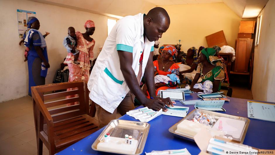 The root causes of Cameroon's youth brain drain – DW – 02/23/2024 - Vimarsana News