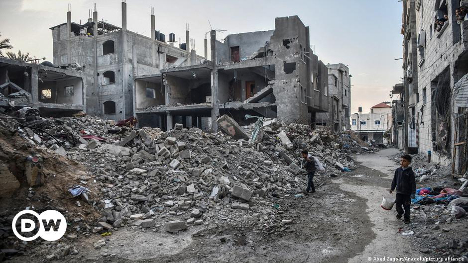 تقرير: تضرر نصف مباني قطاع غزة منذ بداية الحرب