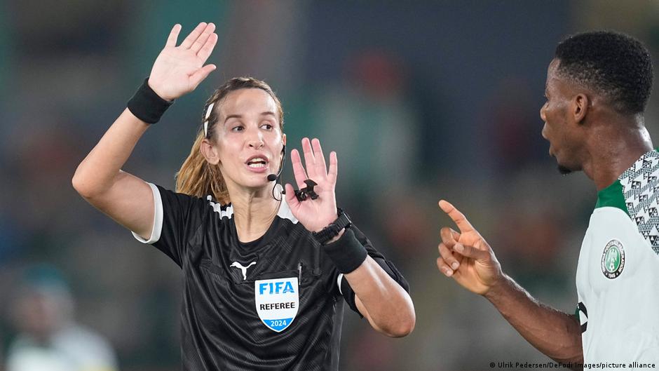 Bouchra Karboubi: Referee against all odds – DW – 01/27/2024 - Vimarsana News