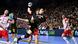 Spielszene Deutschland gegen Kroatien bei der Handball-EM, Deutschlands Justus Fischer springt zum Wurf ab Spielszene Deutschland gegen Kroatien bei der Handball-EM, Deutschlands Justus Fischer springt zum Wurf ab