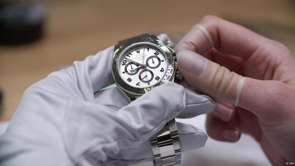 Investing in luxury watches – DW – 02/08/2024