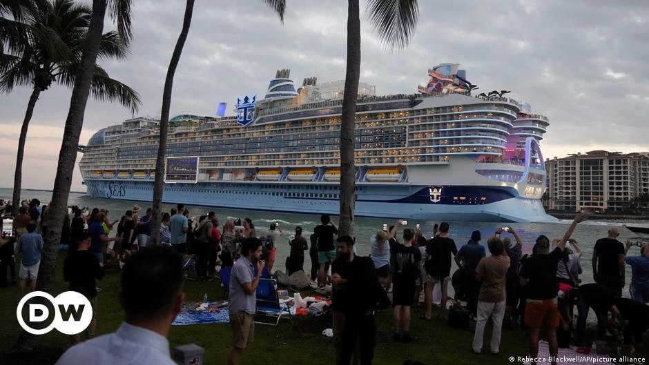 The largest cruise ship in the world sails from the United States – DW – 01/28/2024