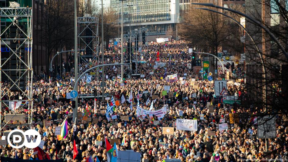 Novos Protestos Contra A AfD Reúnem Milhares Na Alemanha – DW – 28/01/2024