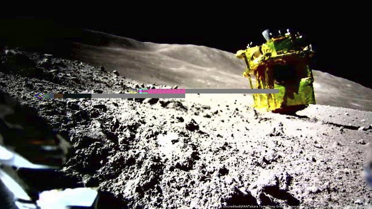 Módulo japonés SLIM "despierta" tras larga noche lunar