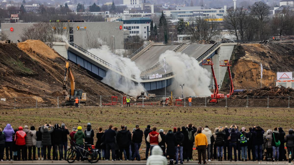 В ФРГ боятся обрушения старых мостов, поэтому строят новые – DW – 09.04.2024