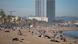 Gente en una playa de Barcelona. Gente en una playa de Barcelona.