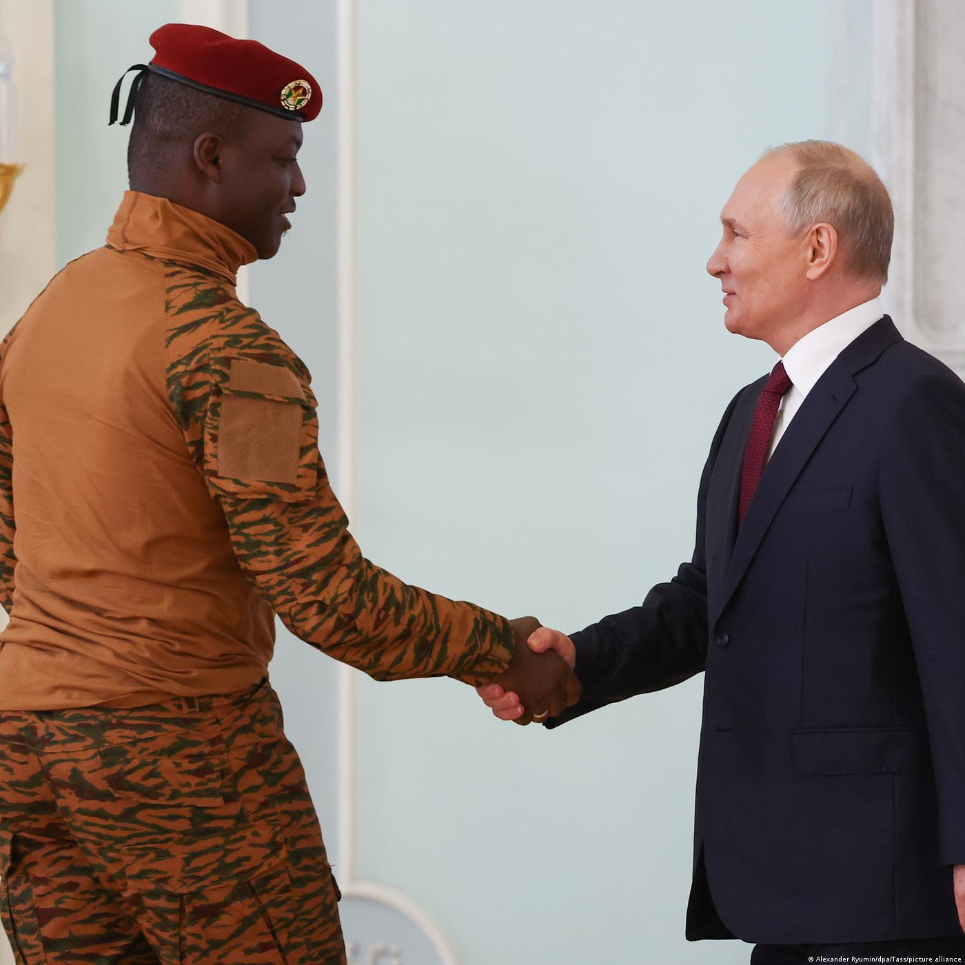 La stratégie de la Russie de Vladimir Poutine en Afrique