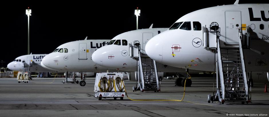 Paralisação afeta mais de 100 mil passageiros