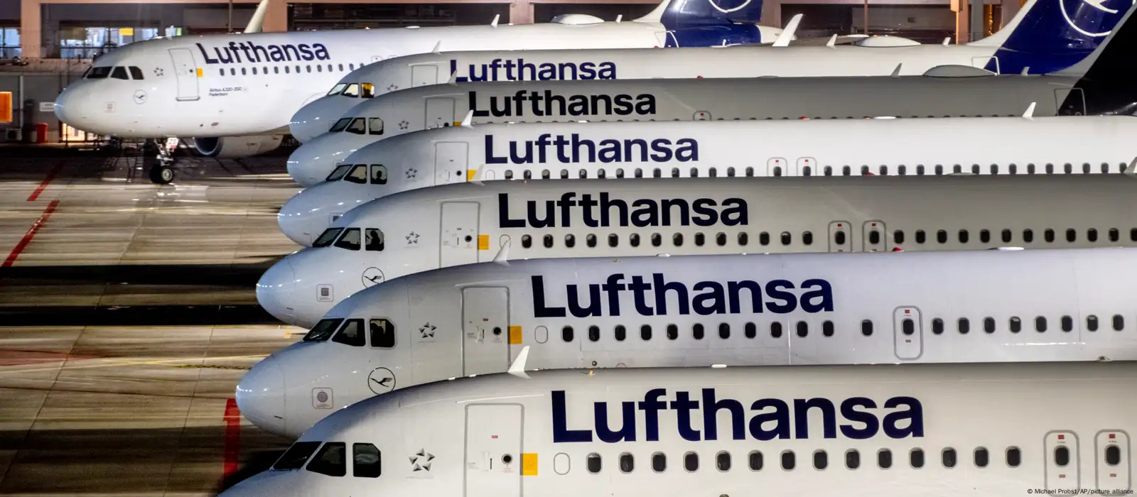 Забастовка Lufthansa в Германии: отменены сотни рейсов – DW – 20.02.2024