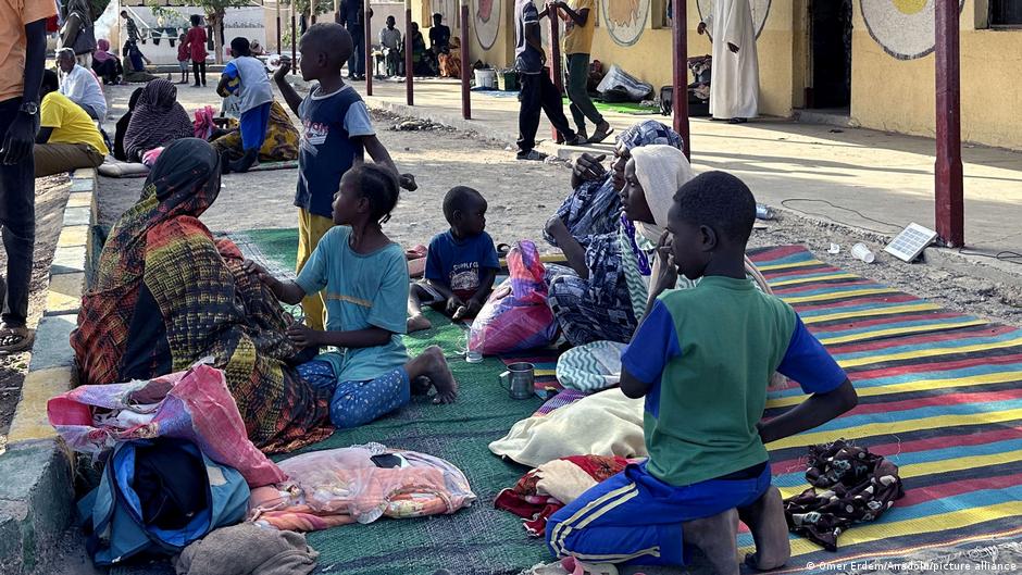 栄養失調が70万人の子どもを脅かすと国連が発表 – DW – 02/09/2024