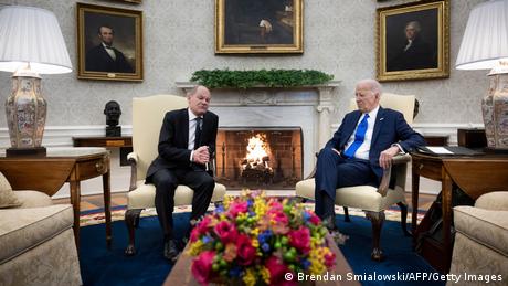 Bundeskanzler Olaf Scholz und US-Präsident Joe Biden bei einem Treffen im  Weißen Haus.
