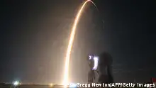 2月15日凌晨，美国私营太空企业“直觉机器”研发的月球探测器“奥德修斯号”从卡纳维拉尔角发射场搭SpaceX的“猎鹰9号”火箭升空