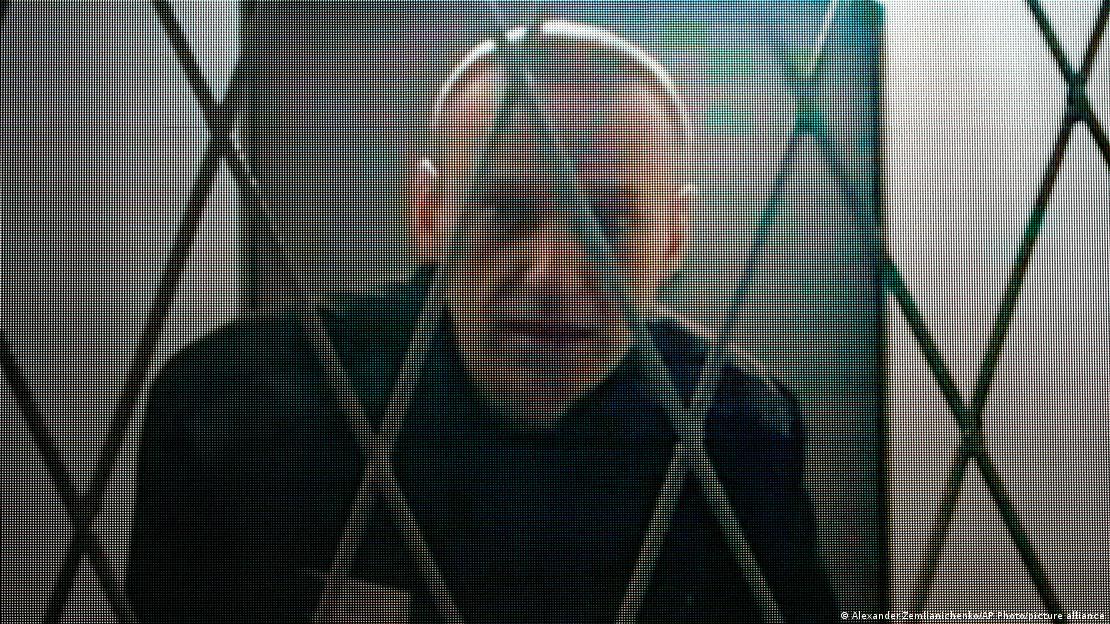 Navalny në burg në një lidhje me video