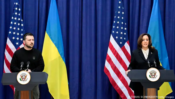 美国副总统哈里斯与乌克兰总统泽连斯基在慕尼黑安全会议期间举行联合新闻发布会