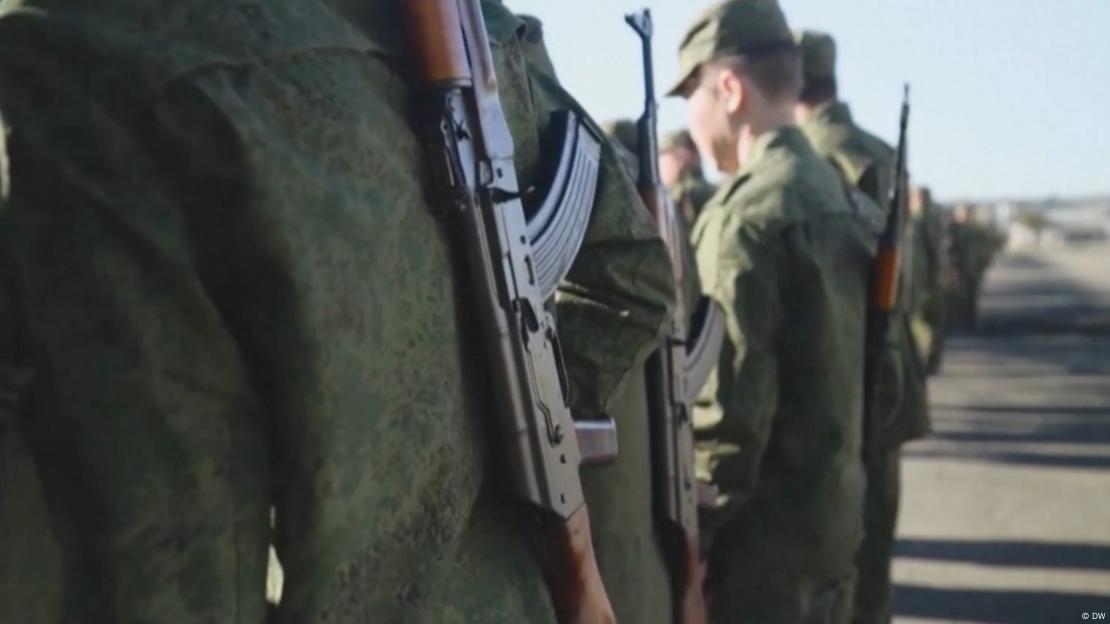 Парень приехал из армии и ебет свою подругу в жопу скачать - лучшее порно видео на pra-avia.ru Парень приехал из армии и ебет свою подругу в жопу скачать - лучшее порно видео на pra-avia.ru