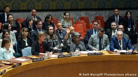Die USA haben im UN-Sicherheitsrat ein Veto gegen die Forderung nach einer sofortigen Waffenruhe im Gazastreifen eingelegt. 