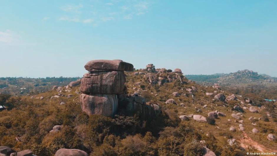 Kit Mikayi Kenya's sacred shrine of the Luo people DW 03/06/2024