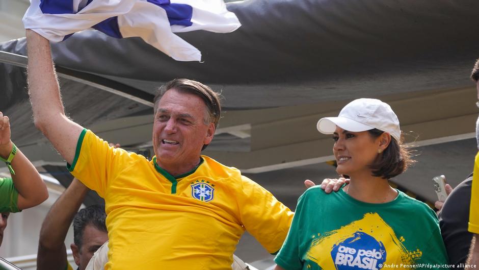 Michelle Bolsonaro acusa de irrespeto a heredero político de su esposo