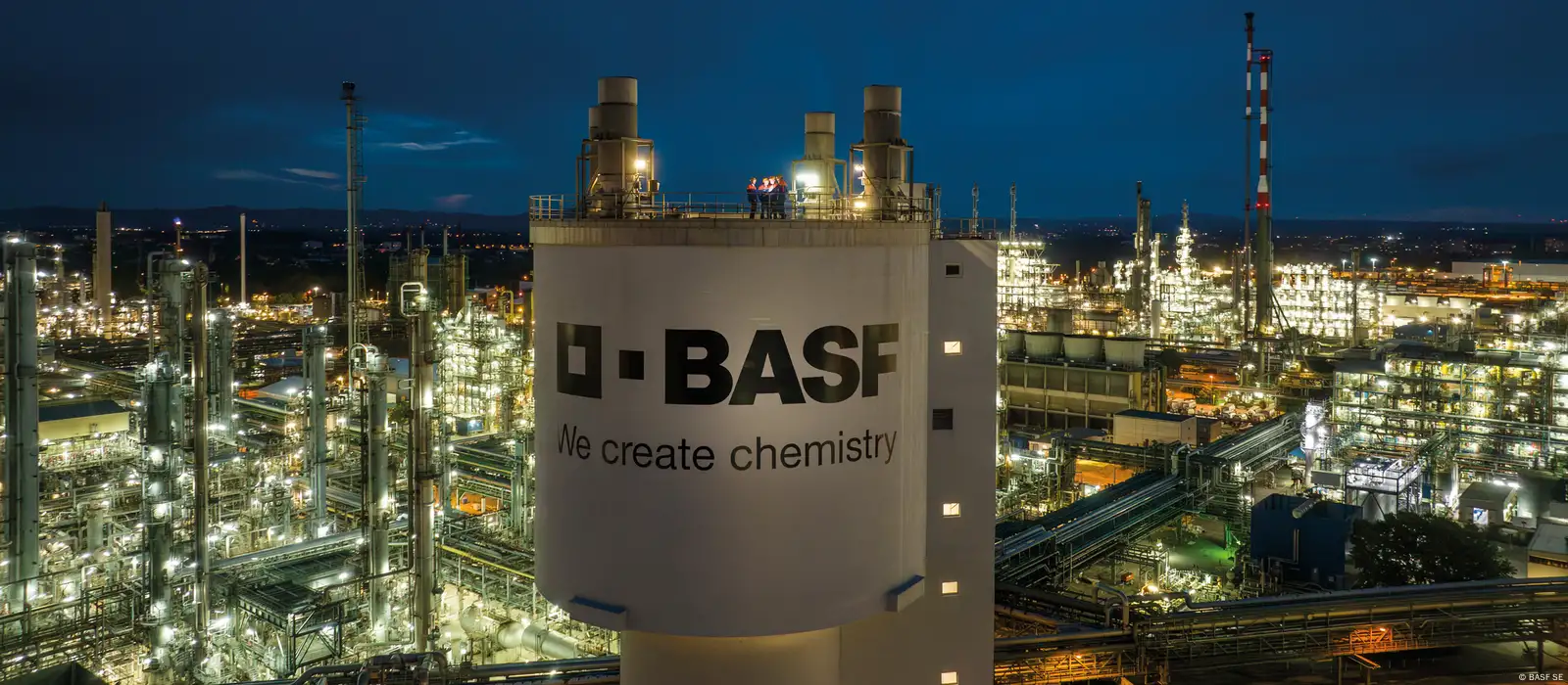 Гигант химии BASF: насколько плохи дела без газа из России? – DW –  27.02.2024