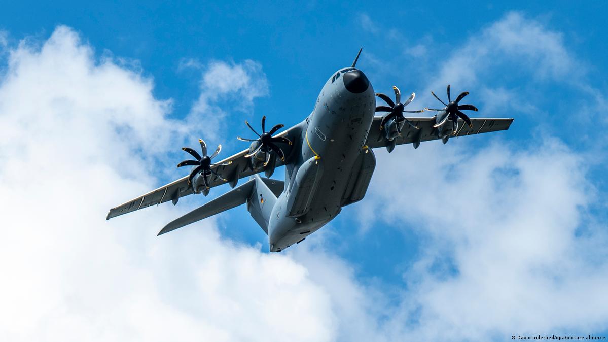 Beyond its commercial planes, Airbus is a key manufacturer of military hardware Image: David Inderlied/dpa/picture alliance