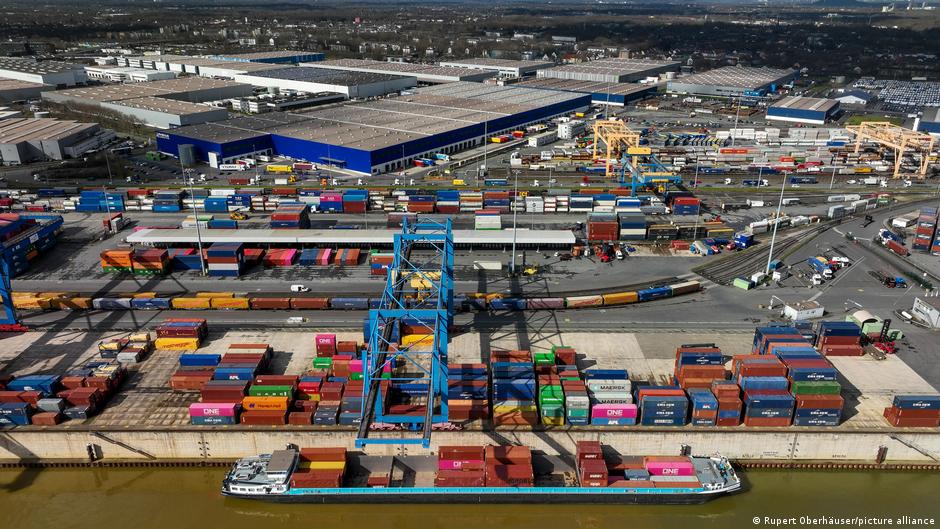 Germany news: Economy narrowly avoids 3rd year of recession