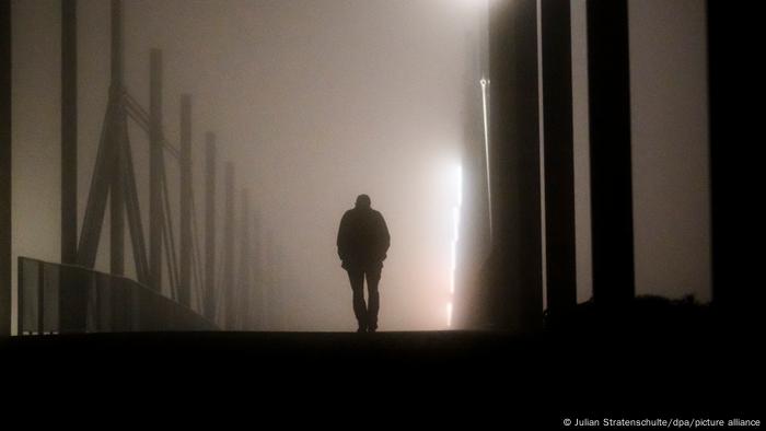 Enfrentando isolamento, depressão e ansiedade na vida acadêmica