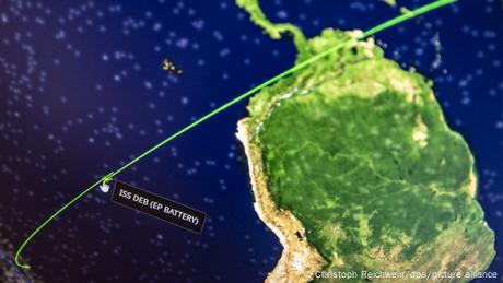 Reste von ISS-Batterie stürzen in den Atlantik