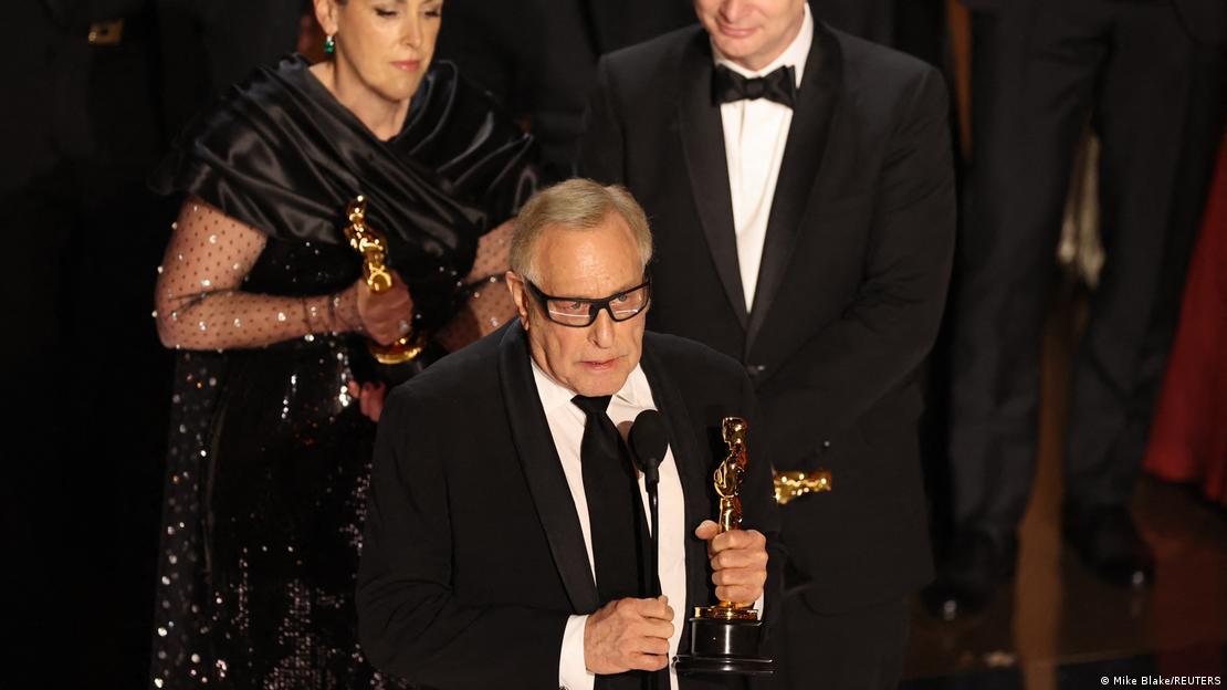 Реќисерот Кристофер Нолан со Оскарот за најдобар филм
