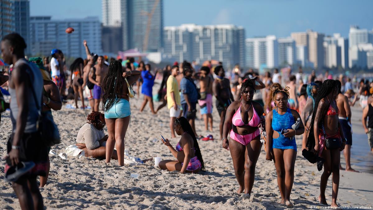 Que Es Spring Break Noches de 'Spring Break' bajo toque de queda en Miami Beach
