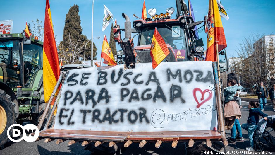 Los agricultores españoles protestan en Madrid a pesar de las concesiones de la UE – DW – 17/03/2024