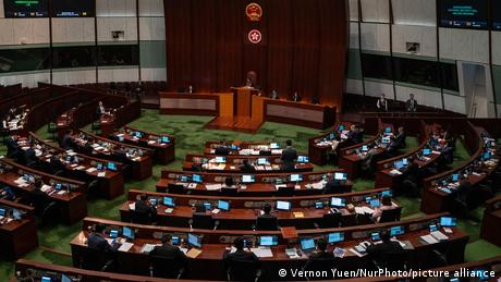 Die Neufassung des Sicherheitsgesetzes für die Sonderverwaltungszone Hongkong wird von der Europäischen Union kritisiert.
