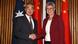 Chinas Außenminister Wang schüttelt die Hand seiner australischen Amtskollegin Penny Wong Chinas Außenminister Wang schüttelt die Hand seiner australischen Amtskollegin Penny Wong
