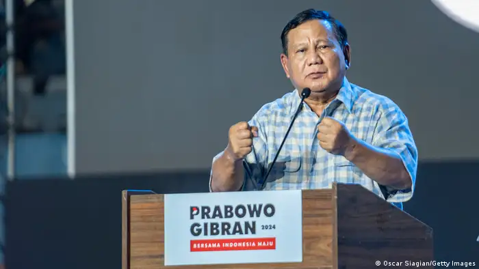 普拉博沃在印尼苏哈托独裁政府时期担任将军。图为今年2月14日，普拉博沃向支持者致词。（资料照）
