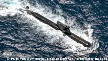 澳大利亚正和美国、英国一道打造新型的战略核潜艇 替换上一代柴电潜艇（图片为澳大利亚海军柯林斯级HMAS Rankin柴电潜艇）