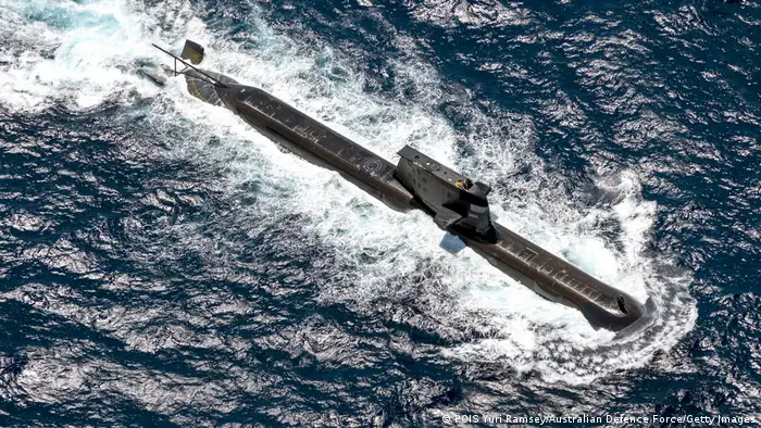 澳美英联手打造新型的战略核潜艇，替换上一代柴电潜艇（图片为澳大利亚海军柯林斯级HMAS Rankin柴电潜艇）