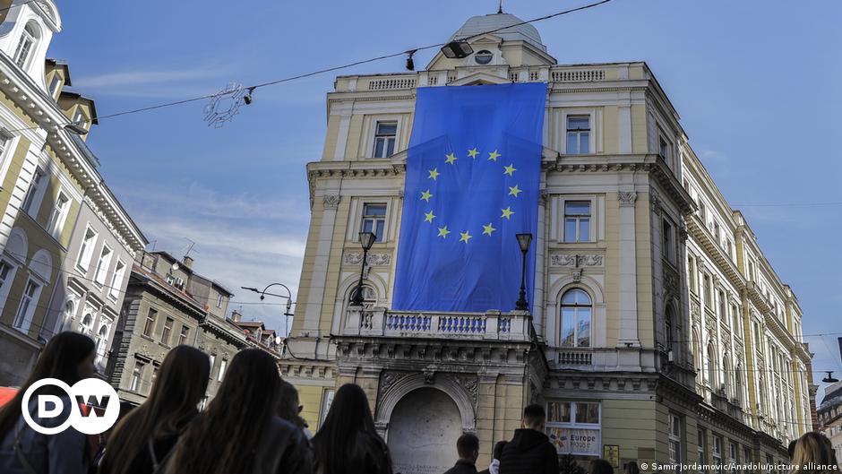 News kompakt: EU-Beitrittsgespräche mit Bosnien-Herzegowina