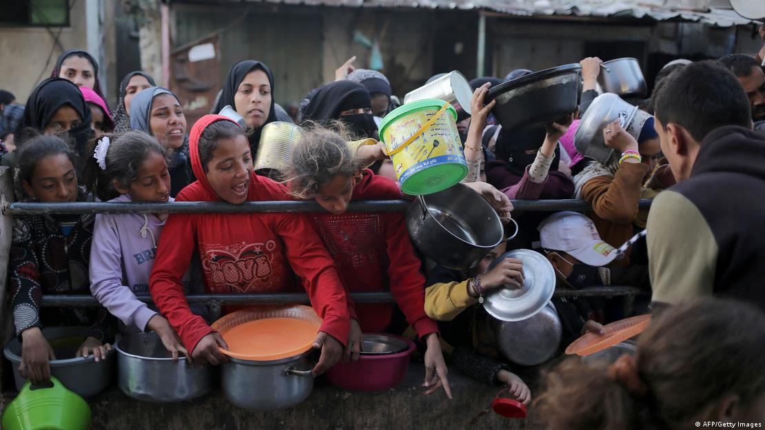 Savaş Gazze’de sivil halkın açlıkla boğuşmasına yol açtı.