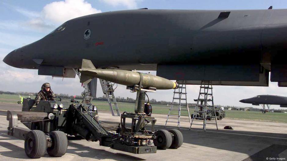 Avion NATO se sprema za bombardovanje 4.aprila 1999.
