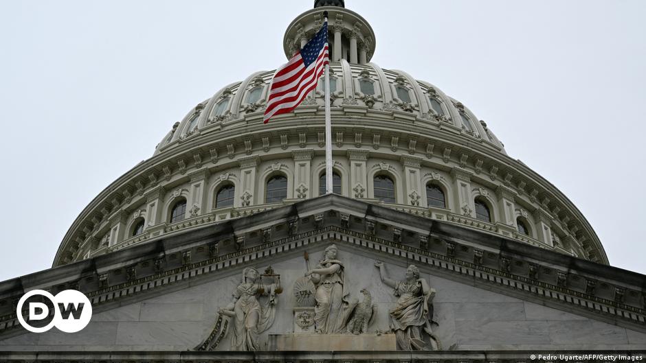 US Congress passes budget – DW – March 23, 2024