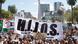 Manifestantes en la Plaza de Mayo se congregaron por el Día de la Memoria en Argentina. Manifestantes en la Plaza de Mayo se congregaron por el Día de la Memoria en Argentina.