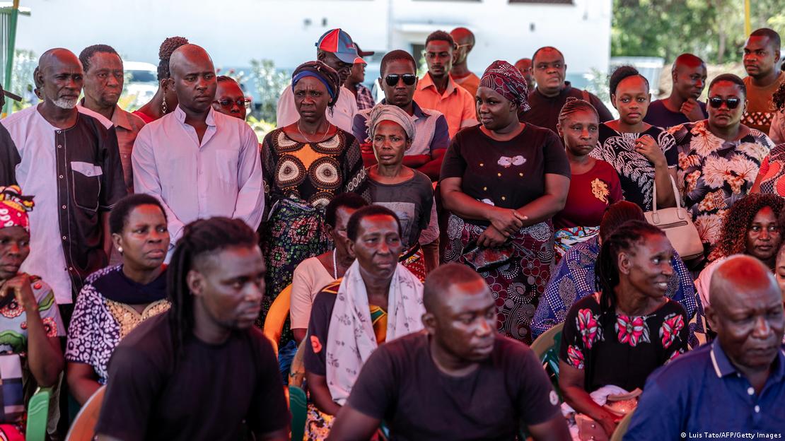 Kenyan authority released the first cult massacre bodies to families of victims of starvation cult.