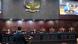 Delapan orang hakim MK sedang mendengar kesaksian salah seorang pihak dalam sidang sengketa hasil pemilu 2024 Delapan orang hakim MK sedang mendengar kesaksian salah seorang pihak dalam sidang sengketa hasil pemilu 2024