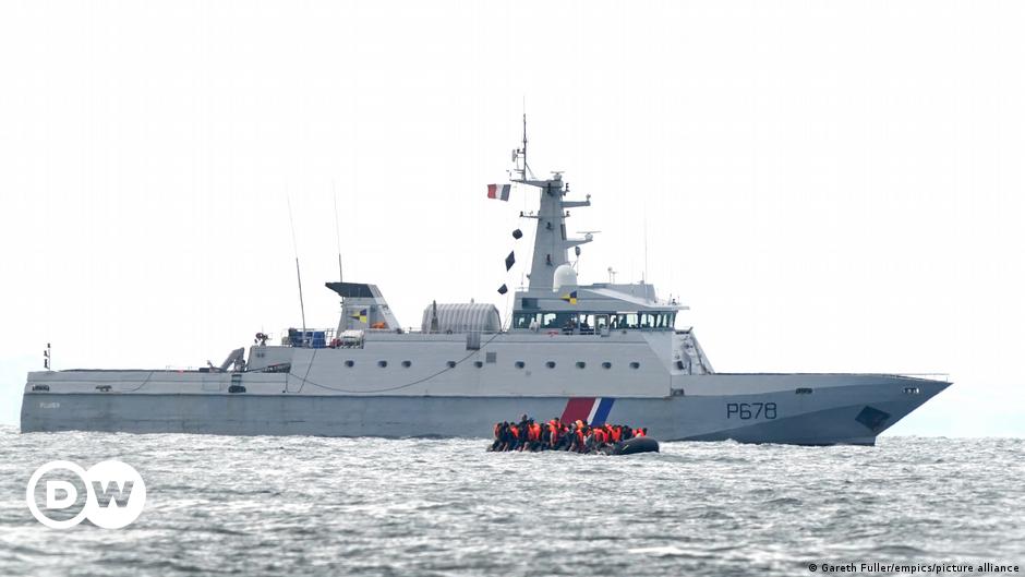 تحقيق: قوات فرنسية عرضت حياة مهاجرين في البحر للخطر