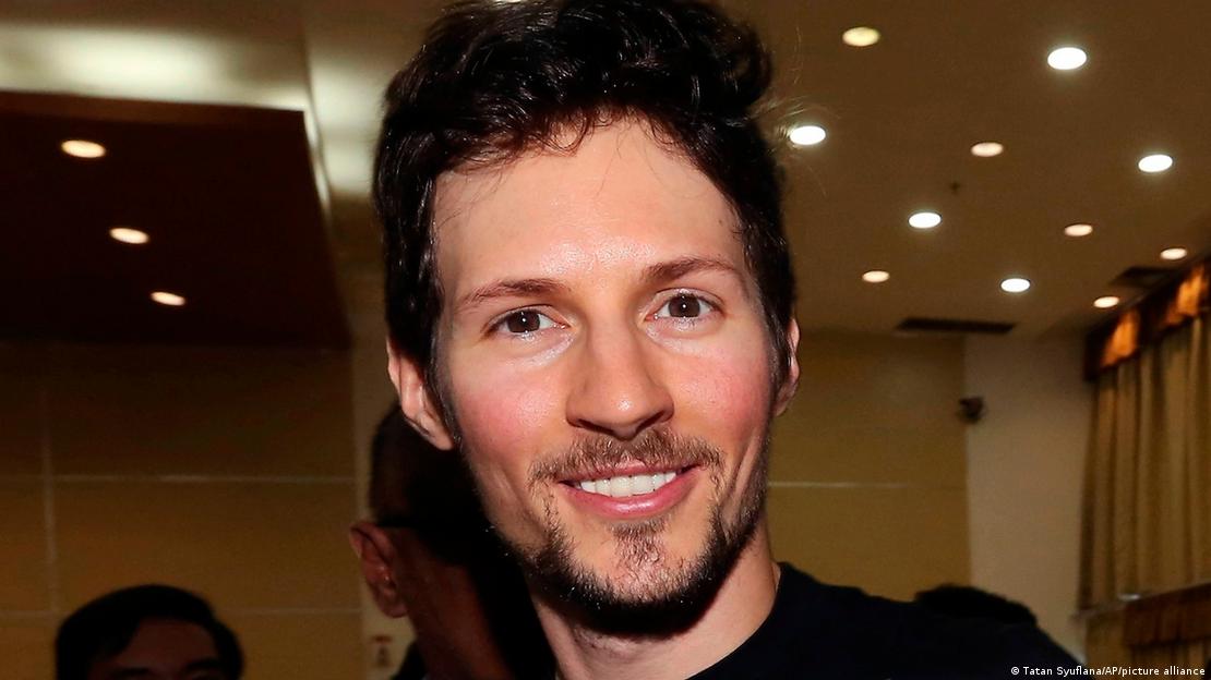 Pavel Durov sorrindo