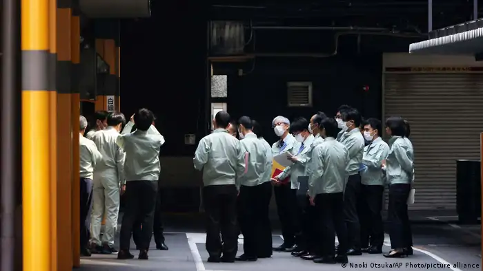 日本厚生劳动省和大阪市联合搜查了位于大阪的工厂