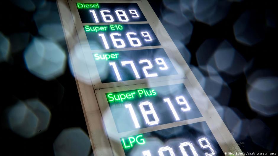 Suben precios del petróleo, el cobre y el oro: ¿qué pasa?