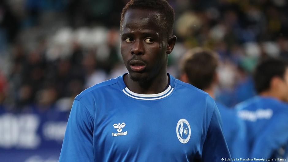 Spanish game abandoned after alleged racist slurs from crowd – DW – 03/31/2024 - Vimarsana News