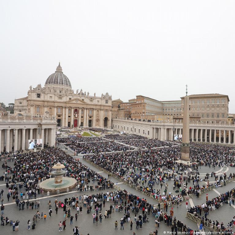 Easter Is Rome Easter In Rome Saint Peters Basilica Easter In Rome: Traditions,